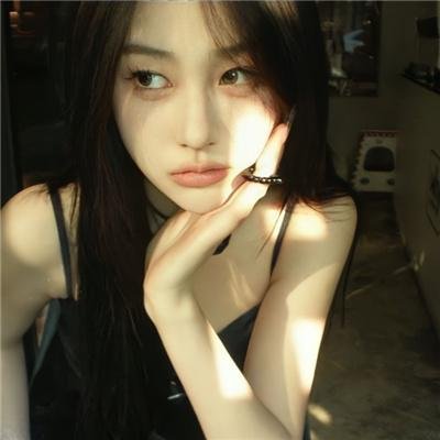 公园里的女孩